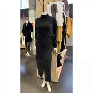 Lang kleed in velours 197 zwart
